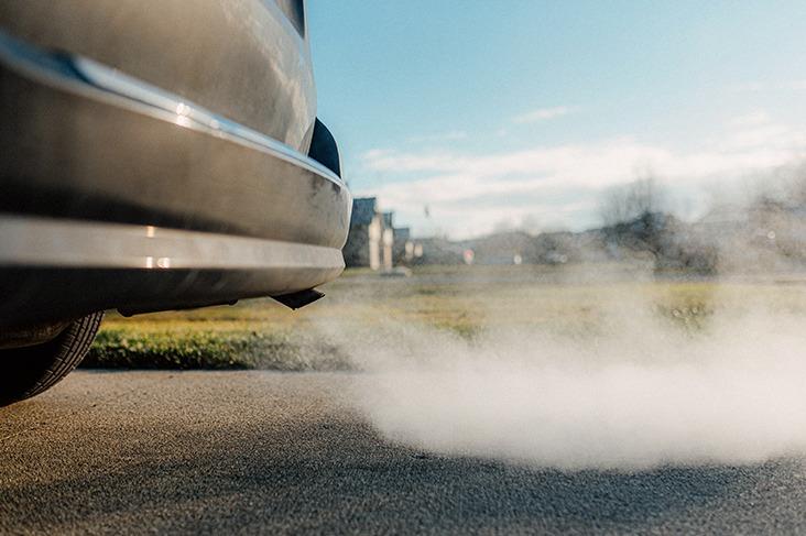 Smoke coming out of a car's exhaust pipe - LEZ zones